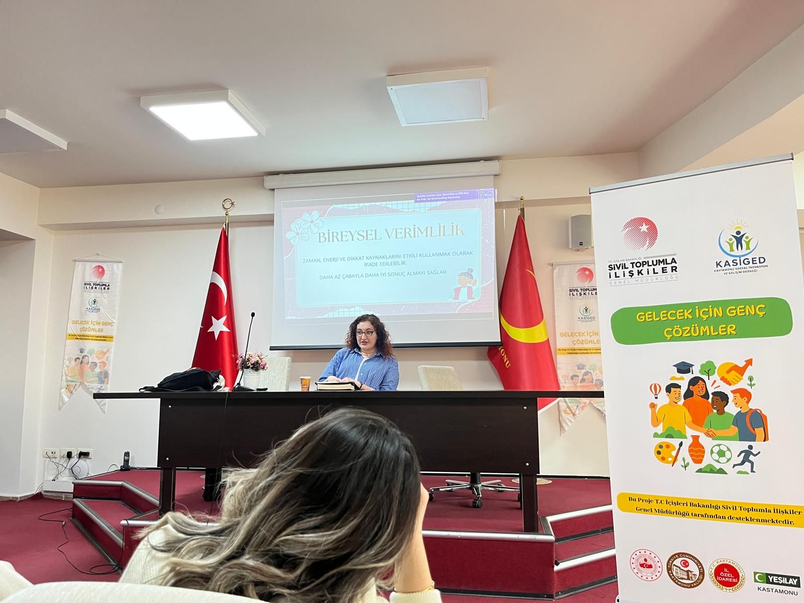 Gelecek İçin Genç Çözümler Projesi – Kişisel Gelişim Semineri
