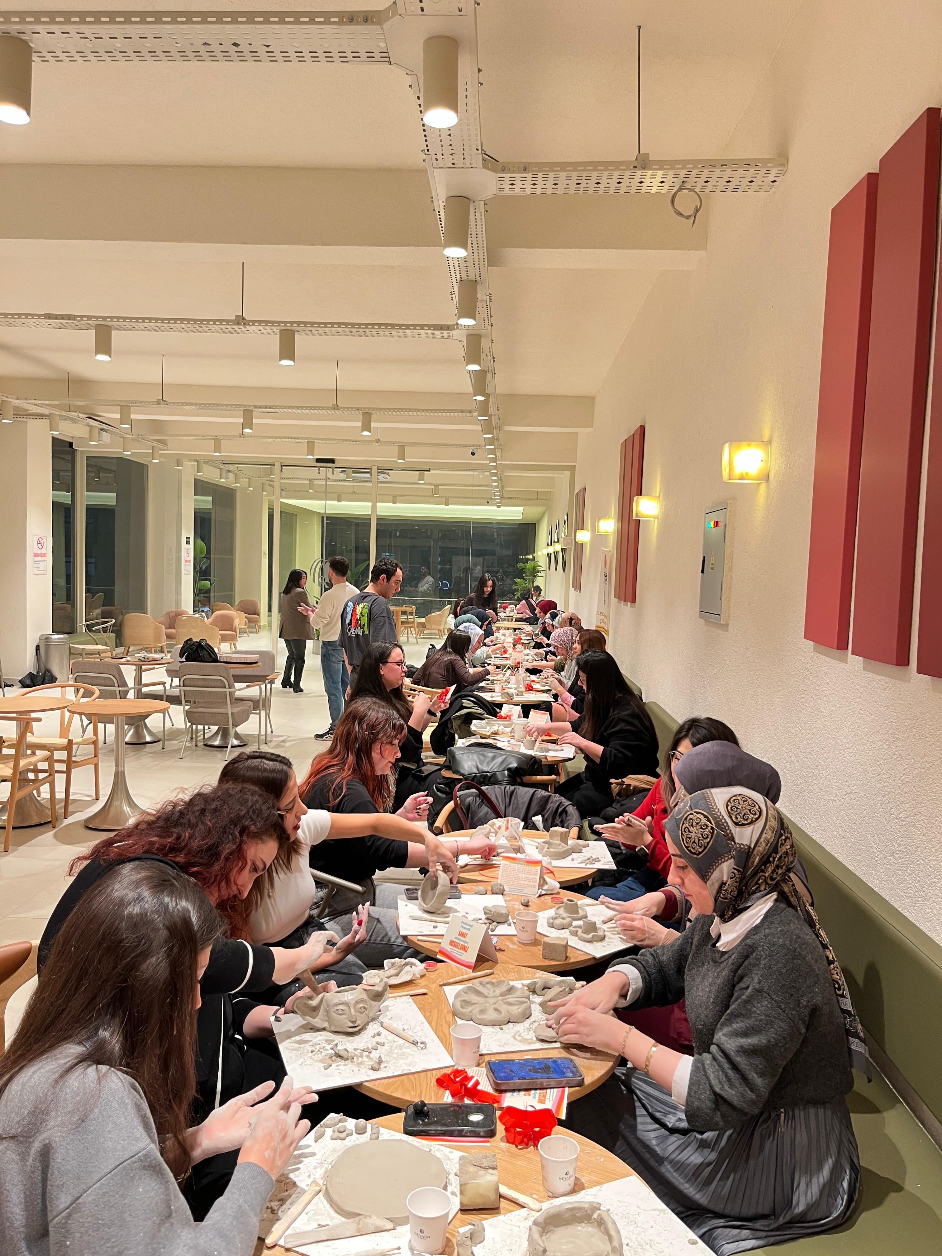 Gelecek İçin Genç Çözümler Projesi – Seramik Atölyesi